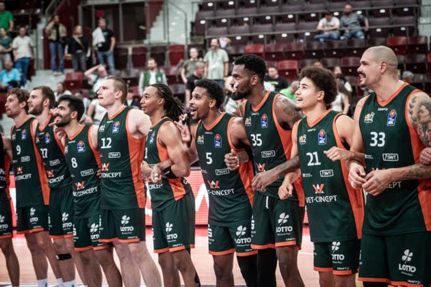 Justin Simon, VET CONCEPT Gladiators Trier, 05 Mitte, is excited about Team GER: MHP Riesen Ludwigsburg vs. VET CONCEPT Gladiators Trier, Basketball Bundesliga, easycredit BBL, Matchday 4, 2026–2027 season, October 4, 2026, GER, MHP Riesen Ludwigsburg vs. VET CONCEPT Gladiators Trier, Basketball Bundesliga, easycredit BBL, Matchday 4, 2026–2027 season, October 4, 2026, Ludwigsburg Copyright: xSandyxDinkelackerx EP_SDR