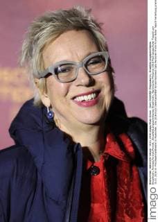 Doris DOERRIE (Regisseurin), Einzelbild,angeschnittenes Einzelmotiv,Portraet,Portrait,Porträt. ,Einzelbild,angeschnittenes Einzelmotiv, Bayerischer Filmpreis 2016-Red Carpet,Roter Teppich,am 15.01.2016 im Prinzregententheater in Muenchen.