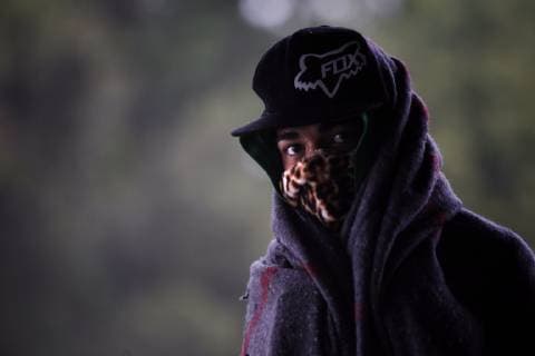 Central American migrants protect themselves from the cold due to an icy wave that affects the country, while they remain in the sports stadium Jesus Martinez Palillo , in Mexico City, Mexico, 14 November 2018 .The main contingent of the caravan of Central American migrants advance in groups through northwestern Mexico, still some 2,000 kilometers from Tijuana, where hundreds have already gathered before the watchful eye of the United States.A majority of members of the second caravan of Hondurans remain in Mexico City, where, according to the latest court of the capital authorities are about 1,200, who rest in a sports complex in the east of the capital. Migrant Caravan travels northwest of Mexico while US reinforces border !ACHTUNG: NUR REDAKTIONELLE NUTZUNG! Copyright: xSashenkaxGutierrezx AME4034 20181114-636778148969479026