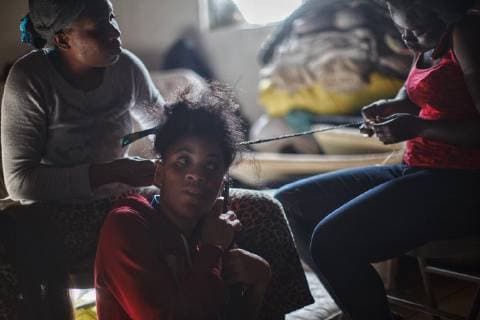 A family of migrants from Haiti, are seen in the so-called Little Haiti in the city of Tijuana, Mexico, on 21 November 2018, where they have integrated social and working life with Mexicans, while the migrant caravan of Central Americans, who settled in this city 10 days ago, went from having limited options to exploring the possibility to restart their life in Mexico, the United States or Canada. Migrants study possibilities: Mexico, USA, Canada or the return to their country !ACHTUNG: NUR REDAKTIONELLE NUTZUNG! Copyright: xMaríaxdexlaxLuzxAscenciox AME8775 20181122-636784566483390735