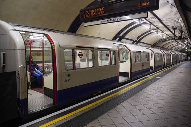 (200321) -- LONDON, March 21, 2020 (Xinhua) -- Photo taken on March 20, 2020 shows the platform in Lambeth North station in London, Britain. Cafes, bars, pubs and restaurants must close from Friday night across Britain in a bid to contain the spread of COVID-19 outbreak, Prime Minister Boris Johnson said Friday. As of 9 a.m. local time (0900 GMT) Friday, the number of confirmed COVID-19 cases in Britain reached 3,983, according to the Department of Health and Social Care. As of 1 p.m. (1300 GMT), 177 patients tested positive for coronavirus have died. (Photo by Joe Newman Xinhua) BRITAIN-LONDON-COVID-19 CASES