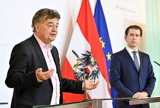 Vienna 24 03 2020, Federal Chancellery, Vienna, AUT, Coronavirus crisis, Austria, press conference, News on the Coronavirus, in the picture Vice Chancellor Werner Kogler Gruene , Federal Chancellor Sebastian Kurz OeVP during a press conference of Austrian Goverment about the Coronavirus Pandemic at the Federal Chancellery in Vienna, Austria on 2020 03 24 EP_pool