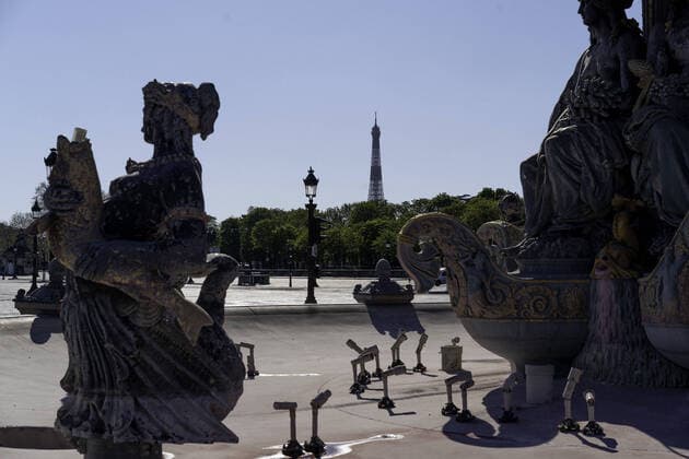 Coronavirus in Frankreich, Eindrücke aus Paris April 5, 2020, Paris, France: (INT) Paris amid Coronavirus. April 5,2020,Paris,France:Little movement in the streets of Paris,capital of France, this Sunday afternoon (5), due to the isolation imposed by the Coronavirus pandemic...Credit: Thenews2 Paris - ZUMAn293 20200405_znp_n293_019 Copyright: xEricxBrommex