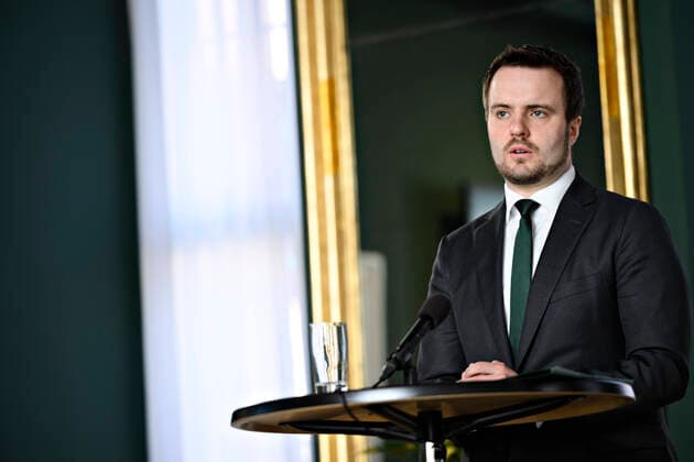 Minister for Business, Simon Kollerup S, as he, together with the Minister of Finance, the Minister of Taxation and the Minister of Employment, will hold a press conference in the Ministry of Finance on Thursday, April 9, 2020 At the press conference, an update will be given on the Danish economy during the corona eruption and a status on the relief packages, Copenhagen Denmark, Copyright: PhilipxDavali PhilipxDavalix cop105 spdk20200409-124608-L