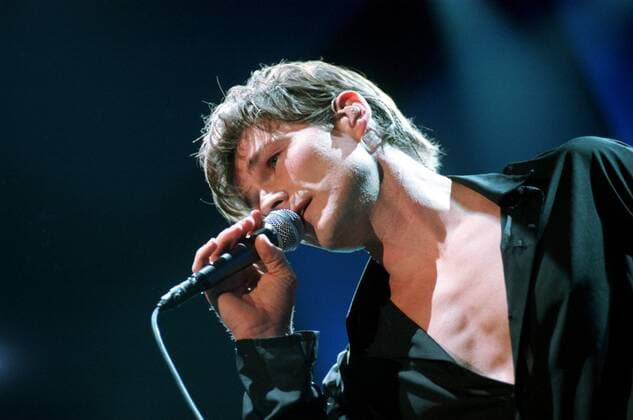 27 Concert A HA, singer Morten Harket, voc, at Berlin Velodrom, Scandinavian band, from Norway, pop of the 80s, pop star, comeback, revival, music, Aha, A Ha, shirt open, Berlin Germany, Germany Copyright: xPOP-EYE Morlokx 00031119_00031119