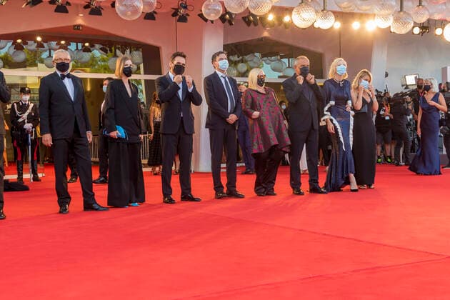 September 2, 2020, Venice, California, Italy: Roberto Cicutto (l-r), Joanna HoggMatt Dillon, Christian Petzold, Veronika Franz, Alberto Barbera, Cate Blanchett and Ludivine Sagnier pose at the opening night premiere of Lacci at the 77th Venice Film Festival at Palazzo del Cinema on the Lido in Venice, Italy, on 02 September 2020. Photo: Venice Italy - ZUMAmm4_ 20200902_zaf_mm4_005 Copyright: xAlecxMichaelx