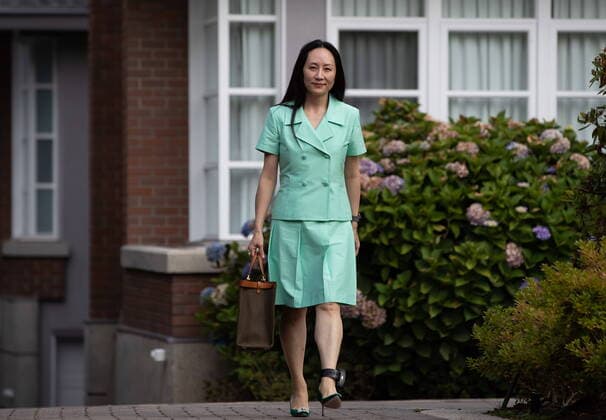 News Themen der Woche KW32 News Bilder des Tages August 9, 2021, Vancouver, BC, Canada: Meng Wanzhou, chief financial officer of Huawei, leaves home to attend her extradition hearing at B.C. Supreme Court, in Vancouver, on Monday, August 9, 2021. Vancouver Canada - ZUMAc35_ 20210809_zaf_c35_048 Copyright: xDarrylxDyckx