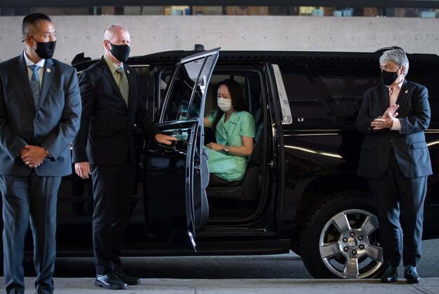 August 9, 2021, Vancouver, BC, Canada: Meng Wanzhou, chief financial officer of Huawei, arrives at B.C. Supreme Court to attend her extradition hearing, in Vancouver, on Monday, August 9, 2021. Vancouver Canada - ZUMAc35_ 20210809_zaf_c35_054 Copyright: xDarrylxDyckx