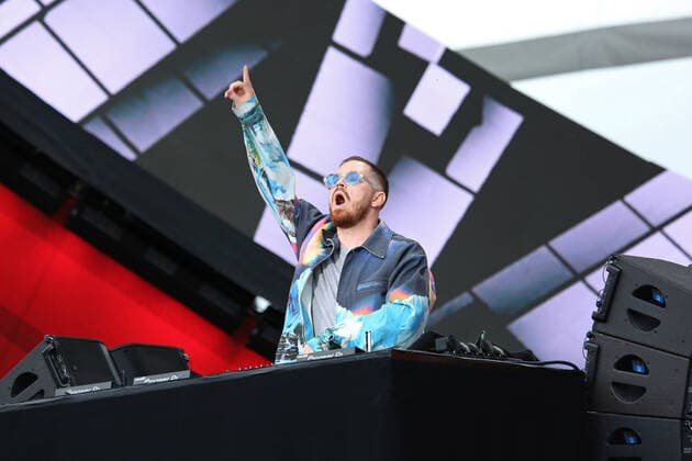 Aazar performs during the Global Citizen Live concert in Paris on Saturday, September 25, 2021. The concert, held at the base of the Eiffel Tower, is one of several taking place in cities around the world including New York, Los Angeles, London, Sydney, Lagos, Rio, Mumbai and Seoul. The event aims to raise awareness for issues related to the climate and ending poverty. PAR20210925009 DAVIDxSILPA