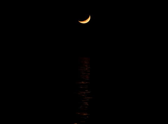 November 8, 2021, Pensacola, Florida, USA: The Moon is seen just before the SpaceX Crew Dragon Endeavour spacecraft lands with NASA astronauts Shane Kimbrough and Megan McArthur, Japan Aerospace Exploration Agency (JAXA) astronaut Aki Hoshide, and ESA (European Space Agency) astronaut Thomas Pesquet aboard in the Gulf of Mexico off the coast of Pensacola, Florida, Monday, Nov. 8, 2021. NASA™s SpaceX Crew-2 mission is the second operational mission of the SpaceX Crew Dragon spacecraft and Falcon 9 rocket to the International Space Station as part of the agency™s Commercial Crew Program. .Mandatory Credit: NASA via CNP Pensacola USA - ZUMAs152 20211108_zaa_s152_094 Copyright: xAubreyxGemignanix
