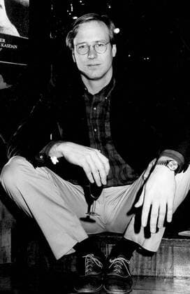OSCARS. Bester Hauptdarsteller. Preisträger 1981-1990 WILLIAM HURT (March 20, 1950 - March 13, 2022) was an American actor who made it big in the 1981 neo-noir film Body Heat . He garnered three consecutive nominations for the Academy Award for Best Actor, for Kiss of the Spider Woman (1985), Children of a Lesser God (1986), and Broadcast News (1987), winning for the first of these. After a variety of character roles in the following decade, Hurt earned his fourth Academy Award nomination for his supporting performance in the crime thriller A History of Violence (2005). It was announced in May 2018 that Hurt had terminal prostate cancer. He died just a week before his 72nd birthday. FILE PHOTO SHOT: January 18, 1982, London, United Kingdom: WILLIAM HURT at the premiere of film Body H - ZUMAg49_ 20060407_mda_g49_140 Copyright: xGlobexPhotosx