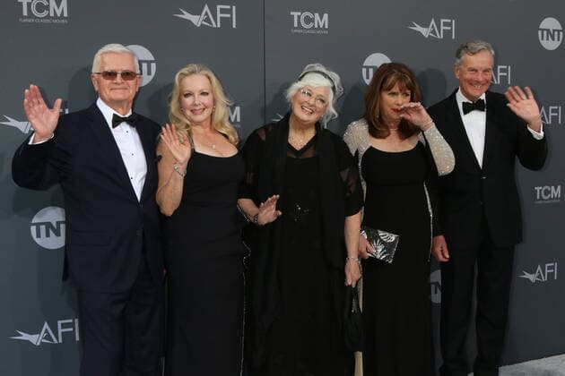 June 9, 2022, Los Angeles, CA, USA: LOS ANGELES - JUN 9: Duane Chase, Kym Karath, Angela Cartwright, Debbie Turner, Nicholas Hammond at the 48th AFI Life Achievement Award Gala Tribute Celebrating Julie Andrews at Dolby Theater on June 9, 2022 in Los Angeles, CA Los Angeles USA - ZUMAnc22 20220609_zaa_nc22_076 Copyright: xKathyxHutchinsx