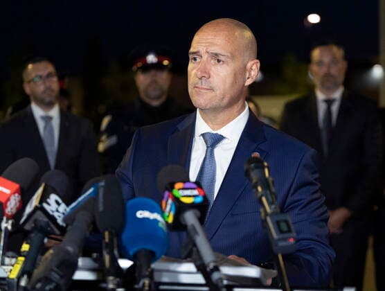 September 12, 2022, Mississauga, ON, CANADA: Toronto Police Association president Jon Reid speaks to the media at the scene of a shooting in Mississauga, Ont., Monday, Sept. 12, 2022. Cst. Andrew Hong, of the Toronto Police Service, was fatally shot after two separate shootings left two dead and three injured in the Greater Toronto Area on Monday afternoon. Mississauga CANADA - ZUMAc35_ 20220912_zaf_c35_187 Copyright: xArlynxMcadoreyx