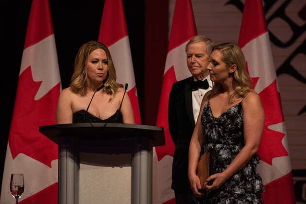 October 22, 2022, Gatineau, PQ, Canada: Global News Ottawa Bureau Chief Mercedes Stephenson, left, delivers remarks after being awarded The Charles Lynch Award For Outstanding Coverage of National Affairs at the Parliamentary Press Gallery Dinner at the Museum of History in Gatineau, Que., on Saturday, Oct. 22, 2022. Gatineau Canada - ZUMAc35_ 20221022_zaf_c35_037 Copyright: xSpencerxColbyx