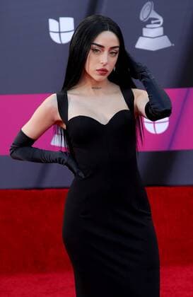 Nicki Nicole at arrivals for 23rd Annual Latin GRAMMY Awards 2022, Michelob ULTRA Arena, Mandalay Bay Resort Casino, Las Vegas, NV November 17, 2022. Photo By: MORA Everett Collection at arrivals for 23rd Annual Latin GRAMMY Awards 2022, Michelob ULTRA Arena, Mandalay Bay Resort Casino, Las Vegas, NV November 17, 2022. Photo By: MORA Everett Collection PUBLICATIONXNOTxINxCANxCHNxFRAxITAxJPNxNORxPOLxRUSxESPxUKxUSA