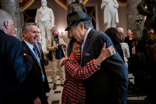 December 14, 2022, Washington, District of Columbia, USA: Paul Pelosi is embraced by United States Representative Sheila Jackson-Lee (Democrat of Texas), center, as he joins his wife, Speaker of the United States House of Representatives Nancy Pelosi (Democrat of California), during a portrait unveiling ceremony honoring her in Statuary Hall at the US Capitol in Washington, DC, Wednesday, December 14, 2022 Washington USA - ZUMAs152 20221214_zaa_s152_096 Copyright: xRodxLamkeyx