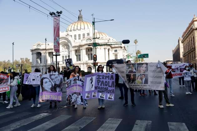 Relatives of missing persons in the state of Zacatecas in Mexico demand government to locate them January 5, 2023, Mexico City, Mexico: Family and friends of Irma Paola Vargas Montoya, Daniela Marquez Pichardo, Viviana Marquez Pichardo and Jose Gutierrez Montoya, missing since December 25 in the state of Zacatecas, demand that the governments of Zacatecas, Jalisco and Mexico find them alive during a protest in Mexico City. on January 5, 2023 in Mexico City, Mexico (Photo by Luis Barron Eyepix Group). Copyright: xLuisxBarronx xEyepixxGroupx LB_20230105_ZACATECAS_DESAPARECIDOS18