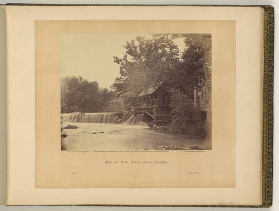 RECORD DATE NOT STATED Quarles Mill, North Anna, Virginia Alex. Gardner, photographer.. Illus. in: Gardner s photographic sketch book of the war Alexander Gardner. Washington, D.C. : Philp & Solomons, c1866 , v. 2, no. 67, Copyright by A. Gardner, Title from item. Mills, Virginia, 1860-1870, North Anna River (Va.), 1860-1870, United States, History, Civil War, 1861-1865, Military facilities, Union, Virginia. Copyright: xpiemagsx civwarpietiff12032023-8730 !ACHTUNG AUFNAHMEDATUM GESCHÄTZT!