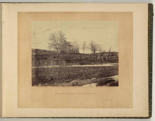 RECORD DATE NOT STATED Mathews House, battle-field of Bull Run negative by Barnard & Gibson ; positive by A Gardner. , Stone house on Warrenton Pike. Illus. in: Gardner s photographic sketch book of the war Alexander Gardner. Washington, D.C. : Philp & Solomons, c1866 , v. 1, no. 8, Copyright by A. Gardner, Title from item, Alternate title from similar unbound view in LOT 4165-G, no. 25. Houses, Virginia, Bull Run (Loudoun County-Fairfax County and Prince William County, Va.), 1860-1870, War damage, Virginia, Bull Run (Loudoun County-Fairfax County and Prince William County, Va.), 1860-1870, United States, History, Civil War, 1861-1865, Battlefields. Copyright: xpiemagsx civwarpietiff12032023-8690 !ACHTUNG AUFNAHMEDATUM GESCHÄTZT!