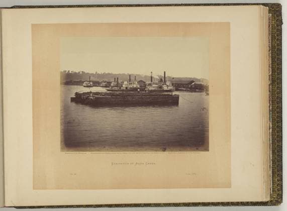 RECORD DATE NOT STATED Evacuation of Aquia Creek negative by T.H. O Sullivan. positive by A. Gardner.. Illus. in: Gardner s photographic sketch book of the war Alexander Gardner. Washington, D.C. : Philp & Solomons, c1866 , v. 1, no. 33, Copyright by A. Gardner, Title from item. Evacuations, Virginia, 1860-1870, Ships, Virginia, 1860-1870, Aquia Creek (Va.), 1860-1870, United States, History, Civil War, 1861-1865, Transportation, Union. Copyright: xpiemagsx civwarpietiff12032023-8702 !ACHTUNG AUFNAHMEDATUM GESCHÄTZT!