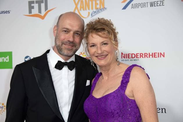 Heike HENKEL and Paul MEYER, athletics, high jumper, decathlete, red carpet, red carpet show, arrival, arrival, The Golden Sun 2023, on 22 04 2023 at Wunderland Kalkar,