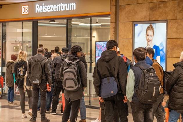 Queue in front of DB travel center at Leipzig main station, Leipzig, 2 May 2023 Germany, Leipzig, 2 May 2023, queue in front of DB travel center at Leipzig main station, buy Germany ticket, Deutsche Bahn, transport, Saxony,
