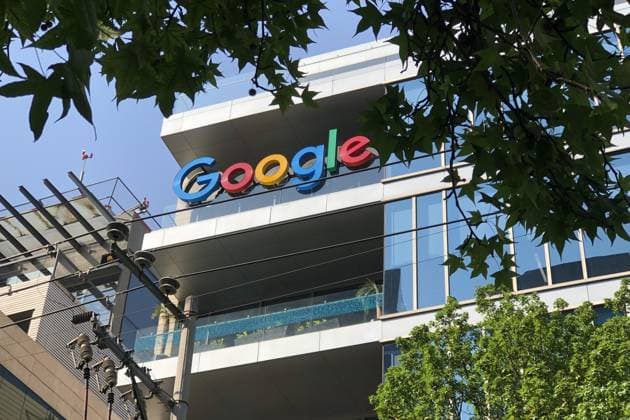 Mexico City, Mexico May 12, 2023 - Mexican headquarters of the American internet giant Google. Google on Wednesday opened its generative artificial intelligence chatbot Bard to 180 countries in English, and announced the technology s upcoming integration with many other platforms, including online search. GOOGLE, LOGO, SIEGE SOCIAL, AMERIQUE LATINE, INTERNET, TECHNOLOGIE, AI, INTELLIGENCE ARTIFICIELLE, ILLUSTRATION, GENERIQUE, AMBIANCE, SILICON VALLEY, INNOVATION, BUREAUX, BIG TECH, GAFAM, INDUSTRIE DES TECHNOLOGIES, BIG FIVE, MOTEUR DE RECHERCHE, MONOPOLE, ENTREPRISE, ECONOMIE, PICHAI SUNDAR Copyright: xVincentxIsorex