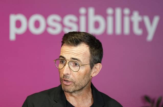 May 25, 2023, VANCOUVER, BC, CANADA: Lululemon CEO Calvin McDonald speaks during a news conference at the company s headquarters, in Vancouver, on Thursday, May 25, 2023. Lululemon has received a waiver from immigration rules restricting access to foreign workers as it expands its global headquarters, with plans to hire 2,600 additional workers over the next five years. VANCOUVER CANADA - ZUMAc35_ 20230525_zaf_c35_085 Copyright: xDarrylxDyckx