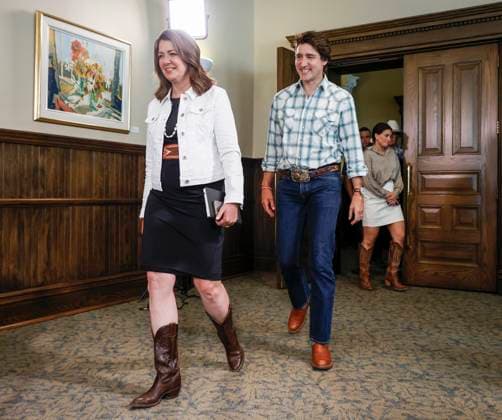 July 7, 2023, Calgary, AB, CANADA: Prime Minister Justin Trudeau, right, meets with Alberta Premier Danielle Smith in Calgary, Alta., Friday, July 7, 2023. Calgary CANADA - ZUMAc35_ 20230707_zaf_c35_025 Copyright: xJeffxMcintoshx