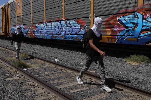May 4, 2023, Auburn Hills, Michigan, USA: Every day, thousands of migrants arrive at the border between Mexico and the United States aboard a freight train they board in Mexico City. The train, known as La Bestia, has become one of the most frequently used modes of transportation by migrants due to its affordability. However, behind this quest for opportunities and hope, there are also heart-wrenching consequences: many individuals have suffered the loss of limbs, and in tragic cases, some have even lost their lives in the attempt. Auburn Hills USA - ZUMAp241 20230504_zip_p241_002 Copyright: xDavidxPeinadox