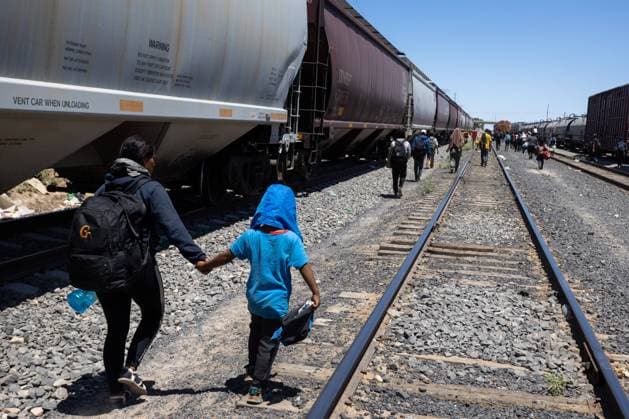 May 7, 2023, Auburn Hills, Michigan, USA: Every day, thousands of migrants arrive at the border between Mexico and the United States aboard a freight train they board in Mexico City. The train, known as La Bestia, has become one of the most frequently used modes of transportation by migrants due to its affordability. However, behind this quest for opportunities and hope, there are also heart-wrenching consequences: many individuals have suffered the loss of limbs, and in tragic cases, some have even lost their lives in the attempt. Auburn Hills USA - ZUMAp241 20230507_zip_p241_010 Copyright: xDavidxPeinadox