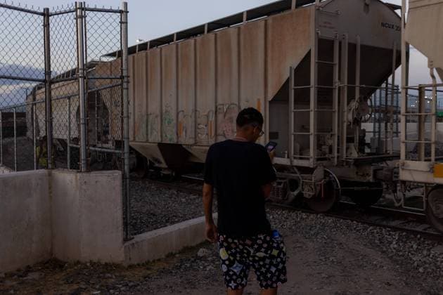 August 9, 2023, Auburn Hills, Michigan, USA: Every day, thousands of migrants arrive at the border between Mexico and the United States aboard a freight train they board in Mexico City. The train, known as La Bestia, has become one of the most frequently used modes of transportation by migrants due to its affordability. However, behind this quest for opportunities and hope, there are also heart-wrenching consequences: many individuals have suffered the loss of limbs, and in tragic cases, some have even lost their lives in the attempt. Auburn Hills USA - ZUMAp241 20230809_zip_p241_005 Copyright: xDavidxPeinadox