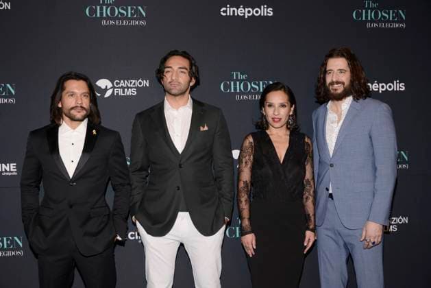 February 19, 2024, Mexico City, Ciudad de Mexico, Mexico: February 19, 2024, Mexico City, Mexico: (L-R) Shahar Isaac, Abe Bueno Jallad, Vanessa Benavente and Jonathan Roumie attend the red carpet of The Chosen Tv series season 4 premiere at Cinepolis Miyana. on February 19, 2024, Mexico City, Mexico. Mexico City Mexico - ZUMAe321 20240219_zea_e321_068 Copyright: xCarlosxTischler xEyepixxGroupx