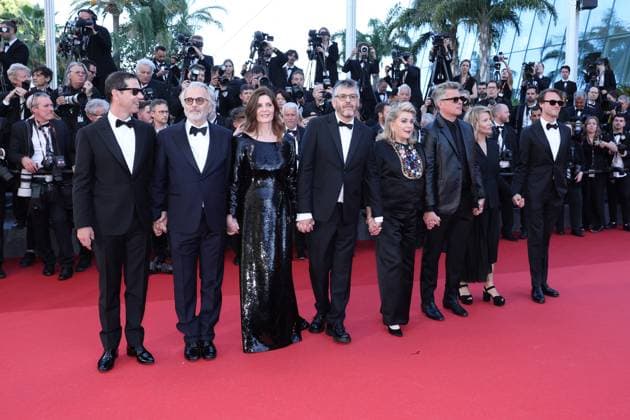 Cannes Marcello Mio Screening DB Chiara Mastroianni, Fabrice Luchini, Catherine Deneuve, Melvil Poupaud, Nicole Garcia, Benjamin Biolay, Hugh Skinner, Philippe Martin, Alexandra Henochsberg and David Thion attend the Marcello Mio Red Carpet at the 77th annual Cannes Film Festival at Palais des Festivals on May 21, 2024 in Cannes, France. Photo by David Boyer ABACAPRESS.COM Cannes France Copyright: xBoyerxDavid ABACAx