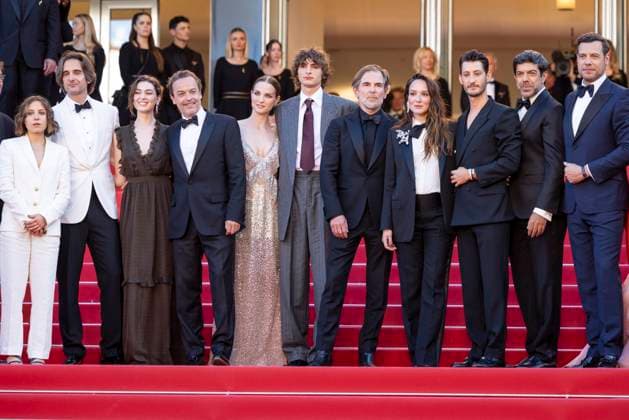 B Montà e des marches du film  Le comte de Monte Cristo  lors du 77eme Festival International du Film de Cannes Marie Narbonne, Dimitri Rassam, Anamaria Vartolomei, Patrick Mille, Adele Simphal, Vassili Schneider, Matthieu Delaporte, Anaïs Demoustier enceinte , Pierre Niney, Pierfrancesco Favino, Laurent Lafitte Montà e des marches of the movie  Le comte de Monte Cristo  during the 77th Cannes International Film Festival at the Palais des Festivals in Cannes On may 22th 2024 Olivier Borde Bestimage Red carpet of the movie  Le comte de Monte Cristo  during the 77th Cannes International Film Festival at the Palais des Festivals in Cannes, France On may 22th 2024 Cannes France Copyright: xOLIVIERxBORDEx xBESTIMAGExOLIVIERxBORDEx xBESTIMAGEx