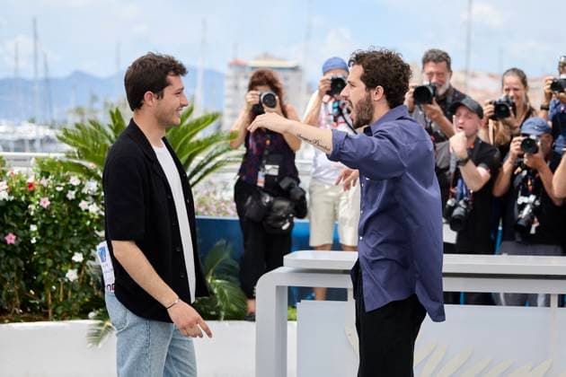 Photocall du film Vivre, Mourir, Renaitre lors du 77eme Festival International du Film de Cannes Giacomo Belmondo a rejoint son frere Victor Belmondo au photocall du film Vivre, Mourir, Renaitre lors du 77eme Festival International du Film de Cannes, au Palais des Festivals à Cannes, France, le 23 mai 2024 Jacovides Moreau Bestimage Photocall for the film Live, Die, Reborn at the 77th edition of the Cannes Film Festival in Cannes, southern France, on May 23, 2024 Cannes France Copyright: xJACOVIDES-MOREAUx xBESTIMAGExJACOVIDES-MOREAUx xBESTIMAGEx