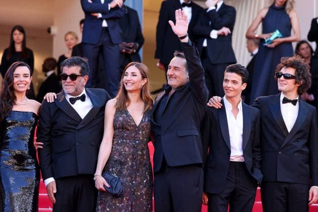 Cannes - L Amour Ouf (Beating Hearts) Red Carpet Adele Exarchopoulos, Mallory Wanecque, Raphaël Quenard, Francois Civil, Gilles Lellouche, Malik Frikah, Karim Laklou, Ahmed Hamidi, President of the Jury International Critics Week, Audrey Diwan, Director July Jung, Anthony Bajon, Elodie Bouchez and Alain Chabat attend the L Amour Ouf (Beating Hearts) Red Carpet at the 77th annual Cannes Film Festival at Palais des Festivals on May 23, 2024 in Cannes, France. Photo by ShootPix ABACAPRESS.COM Cannes France Copyright: xShootPix ABACAx