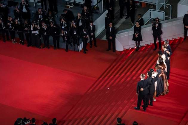 Pool Montà e des marches du film  All we imagine as light lors du 77eme Festival International du Film de Cannes Thomas Hakim, Zico Maitra, Kani Kusruti, Payal Kapadia, Divya Prabha, Chhaya Kadam, Hridhu Haroon, Julien Graff, Ranabir Das Montà e des marches du film  All we imagine as light lors du 77eme Festival International du Film de Cannes, au Palais des Festivals à Cannes Le 23 mai 2024 Olivier Borde Pool Bestimage Red carpet of the movie  All we imagine as light  during the 77th Cannes International Film Festival at the Palais des Festivals in Cannes, France On may 23th 2024 Cannes France Copyright: xPoolxCannesx xBestimagexPoolxCannesx xBestimagex