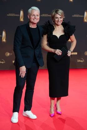 Guido CANTZ, presenter, Sabine HEINRICH, presenter, Red Carpet, Red Carpet Show, arrival, arrival, German Television Award ceremony, The German Television Award 2024, German Television Award 2024 at the MMC Studios Cologne, on 25 09 2024