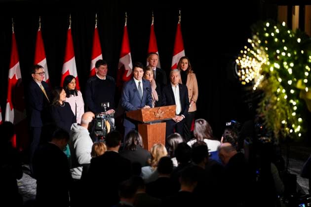 January 21, 2025, Montebello, Quebec, CAN: Prime Minister Justin Trudeau stands with members of his cabinet and Kirsten Hillman, Canada s ambassador to the U.S., as he holds a press conference during a cabinet retreat at the Chateau Montebello in Montebello, Que., on Tuesday, Jan. 21, 2025. Montebello CAN - ZUMAc35_ 20250121_zaf_c35_012 Copyright: xSeanxKilpatrickx