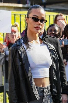 Arrivals at the Off White fashion show, at the headquarters of the French Communist Party PCF , Fashion Collection Ready to Wear Fall Winter 2025 2026 at Paris Fashion Week PFW Guest at arrivals at the Off White fashion show, at the headquarters of the French Communist Party PCF , Fashion Collection Ready to Wear Fall Winter 2025 2026 at Paris Fashion Week PFW , in Paris, France, March 6, 2025 Christophe Clovis Bestimage Arrivals at the Off White fashion show, at the headquarters of the French Communist Party PCF , Fashion Collection Ready to Wear Fall Winter 2025 2026 during Paris Fashion Week PFW , in Paris, France, March 6, 2025 Paris France Copyright: xChristophexClovisx xBestimagexChristophexClovisx xBestimagex