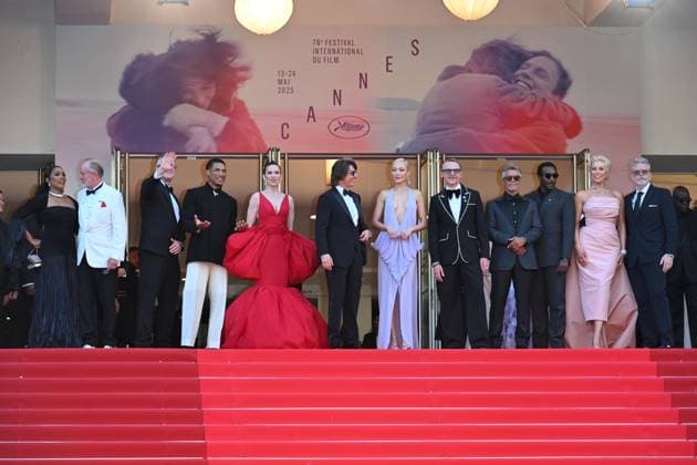 Cannes, France: Cannes, 78th Cannes Film Festival 2025 - evening 2 - Red Carpet premiere of the film Mission: Impossible The Final Reckoning In the photo: Angela Bassett, Erik Jendresen, Eddie Hamilton, Greg Tarzan Davis, Hayley Atwell, Tom Cruise, Pom Klementieff, Simon Pegg, Esai Morales, Tramell Tillman, Hannah Waddingham, Christopher McQuarrie Cannes France - ZUMAp169 20250514_zea_p169_1478 Copyright: xTerenghi Ipax