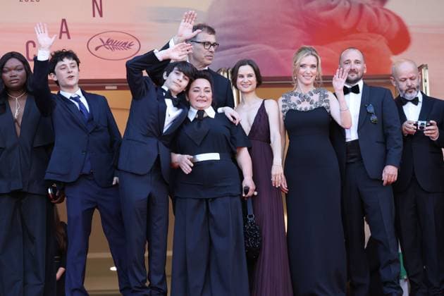 Dossier 137 (Case 137) red carpet in Cannes Guslagie Malanda, Mathilde Riu, Come Peronnet, Solan Machado-Graner, Sandra Colombo, Mathilde Roehrich, Dominik Moll, LÃ a Drucker, Valentin Campagne, Theo Costa-Marini, Jonathan Turnbull and Gilles Marchand at the Dossier 137 (Case 137) red carpet at the 78th annual Cannes Film Festival at Palais des Festivals on May 15, 2025 in Cannes, France CAP GOL GOL Cannes CÃ te d Azur France Copyright: xRickxGold CapitalxPicturesx