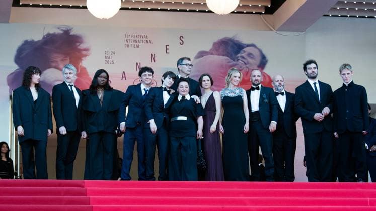 78eme Festival International du Film de Cannes Montée des marchesdu film Dossier 137 78th International Cannes Film Festival Red Carpet of Dossier 137 movie 444310 2025 05 15 Cannes France Colombo, Sandra Roehrich, Mathilde Drucker, Léa Turnbull, Jonathan Bellamy, Richard Riu, Mathilde Merhar, Stanislas Malanda, Guslagie Campagne, Valentin Moll, Dominik Marchand, Gilles Costa Marini, Theo Machado Graner, Solan Peronnet, Come Copyright: xAnthonyxCarrelx xStarfacex STAR_444310_094