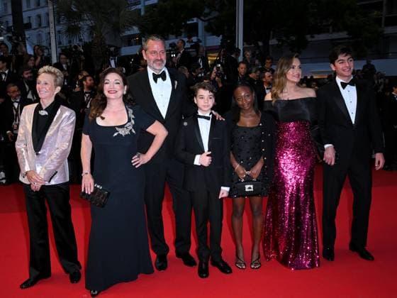 Cannes, 78th Cannes Film Festival 2025 - evening 5 - red carpet of the film Die, My Love Cannes, 78th Cannes Film Festival 2025 - evening 5 - red carpet of the film Die, My Love In the photo: Lauran Bromley, Mariska Hargitay, Trish Adlesic, Amaya Josephine Hermann, Andrew Nicolas Hermann, August Miklos Friedrich Hermann, Peter Hermann Cannes France Copyright: xIPA ABACAx