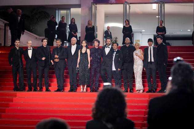 Montée des marches du film Le roi soleil lors du 78ème Festival International du Film de Cannes Marc Benoît Créancier, Joseph Olivennes, Sofiane Zermani, Vincent Maël Cardona, Lucie Zhang, Nemo Schiffman, Pio Marmaï, Xianzeng Pan, Toufik Ayadi, Maria de Medeiros, Olivier Demangel et Christophe Barra Montée des marches du film Le roi soleil lors du 78ème Festival International du Film de Cannes, au Palais des Festivals à Cannes Le 17 mai 2025 Olivier Borde Bestimage Red carpet for the movie Le roi soleil during the 78th Cannes International Film Festival at the Palais des Festivals in Cannes, France On may 17th 2025 Cannes France Copyright: xOLIVIERxBORDEx xBESTIMAGExOLIVIERxBORDEx xBESTIMAGEx