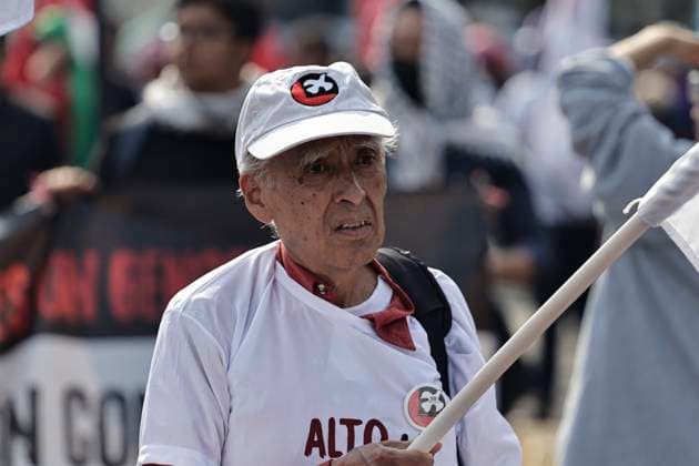 June 10, 2025, Mexico, Cdmx, Mexico: Protesters gather to commemorate the anniversary of the Halconazo or Corpus Christi massacre. This event occurred on June 10, 1971, when, on orders from the Mexican government, police, army, and plainclothes paramilitaries violently suppressed a student demonstration against the president of the time, Luis EcheverroÂa. Mexico Mexico - ZUMAp204 20250610_zip_p204_017 Copyright: xJosuexPerezx