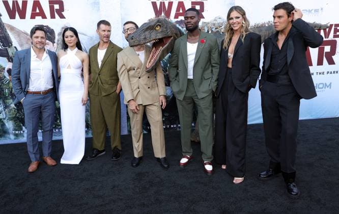 Los Angeles Premiere Of Primitive War 18 August 2025 . Los Angeles, California - Nick Wechsler, Ana Thu Nguyen, Ryan Kwanten, Jeremy Piven, Adolphus Waylee, Tricia Helfer, Carlos Sanson Jr At Los Angeles Premiere Of Primitive War held at Hollywood American Legion in Los Angeles., Credit:Sadou Faye Avalon United States, CA, Los Angeles, Hollywood American Legion Copyright: xSadouxFayex xAvalonx 1030219046