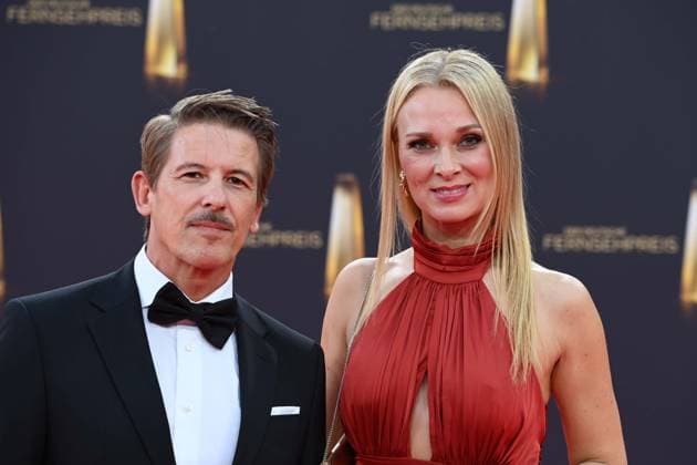 Britta HOFMANN, presenter, sky, companion not identified Red Carpet, Red Carpet Show, arrival, arrival, German Television Award ceremony, The German Television Award 2025, German Television Award 2025 at MMC Studios Cologne, on 10 09 2025