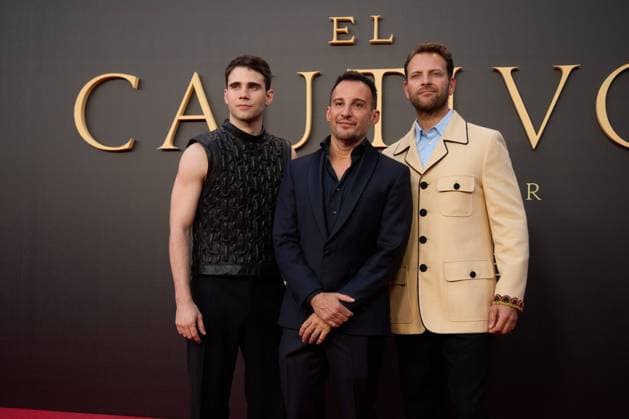 Julio Pena Fernandez, Alejandro Amenabar and Alessandro Borghi attends the premiere of the film El Cautivo directed by Alejandro Amenabar at Cine Callao in Madrid, Spain, on September 10, 2025. The movie, starring Julio Pena Fernandez, Alessandro Borghi, Miguel Rellan, Fernando Tejero, Luna Berroa, Luis Callejo, Josà Manuel Poga, Albert Salazar, Juanma Muniagurria, Jorge Asin, Mohamed Said and Walid Charaf, tells the story of Miguel de Cervantes™ captivity in Algiers in 1575. The film will be released in Spanish cinemas on September 12. Cordon Press HazhardxEspinozaxVallejos